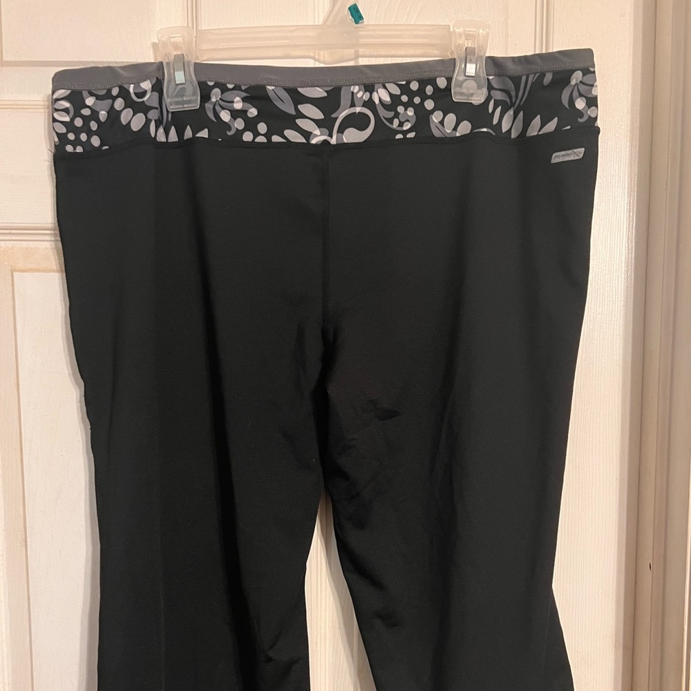 Black workout capris size xxl (20)